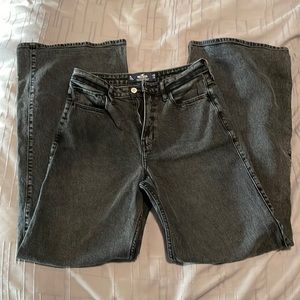 Hollister Ultra High-Rise Wide-Leg Jeans